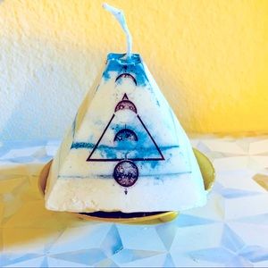 NWT Mountain Lavender Candle